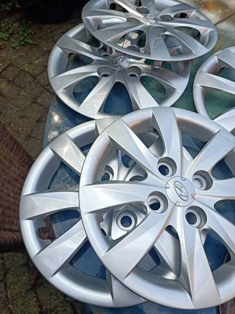 Hyundai i10 wieldoppen