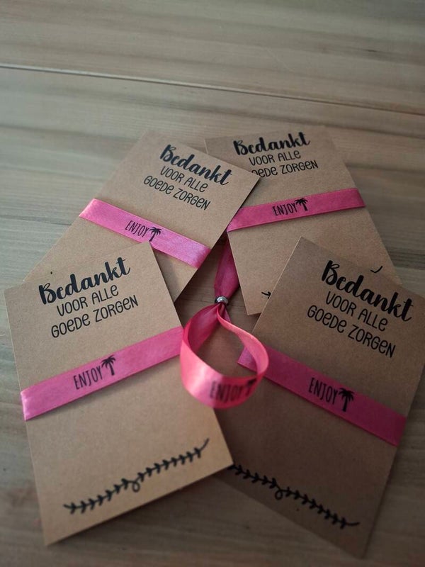 Armbandje enjoy