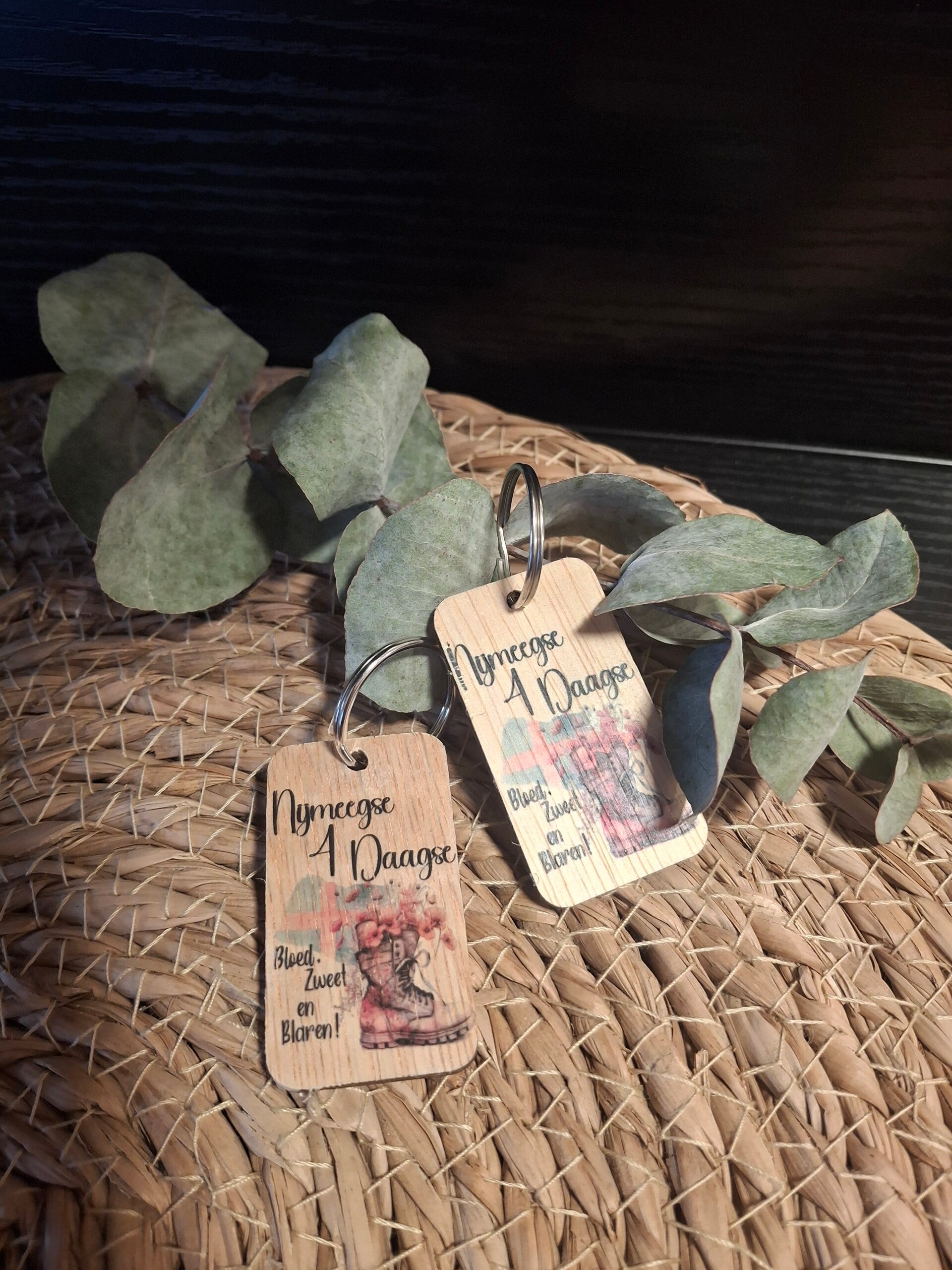 Houten 4 daagse sleutelhanger