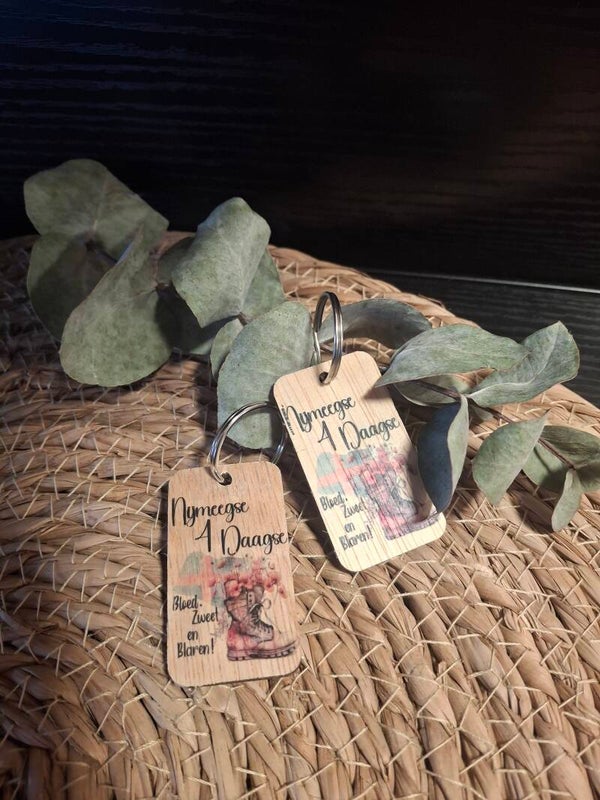 Houten 4 daagse sleutelhanger