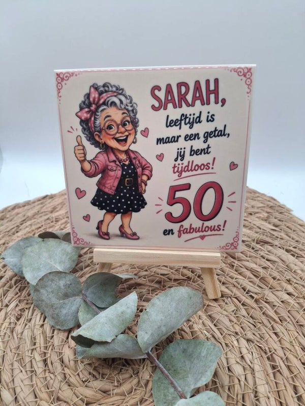 Tegeltje Sarah leeftijd is een getal
