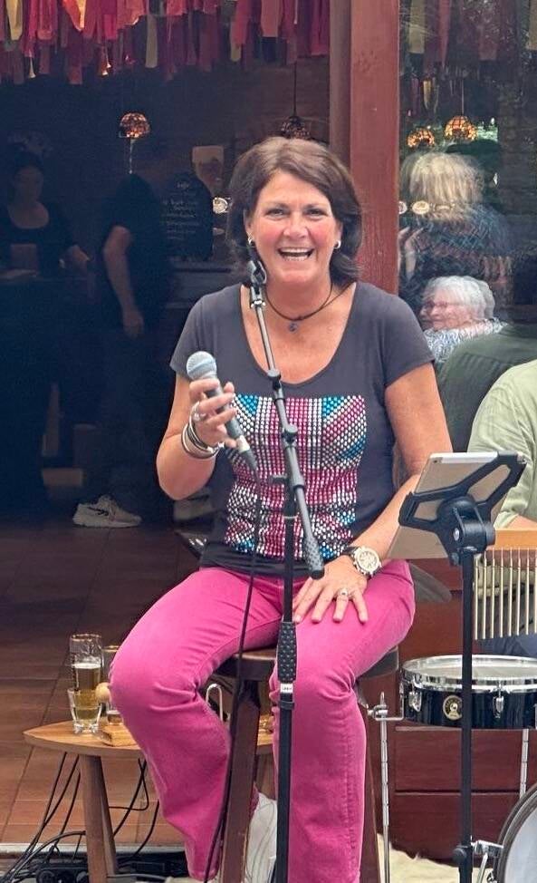 mie-pieters-linda-standard.jpg