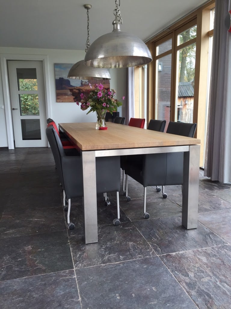 Zwevend vlaktafelonderstelAfmeting 3200x1000x780Koker 100x100x2 en koker 50x50x3