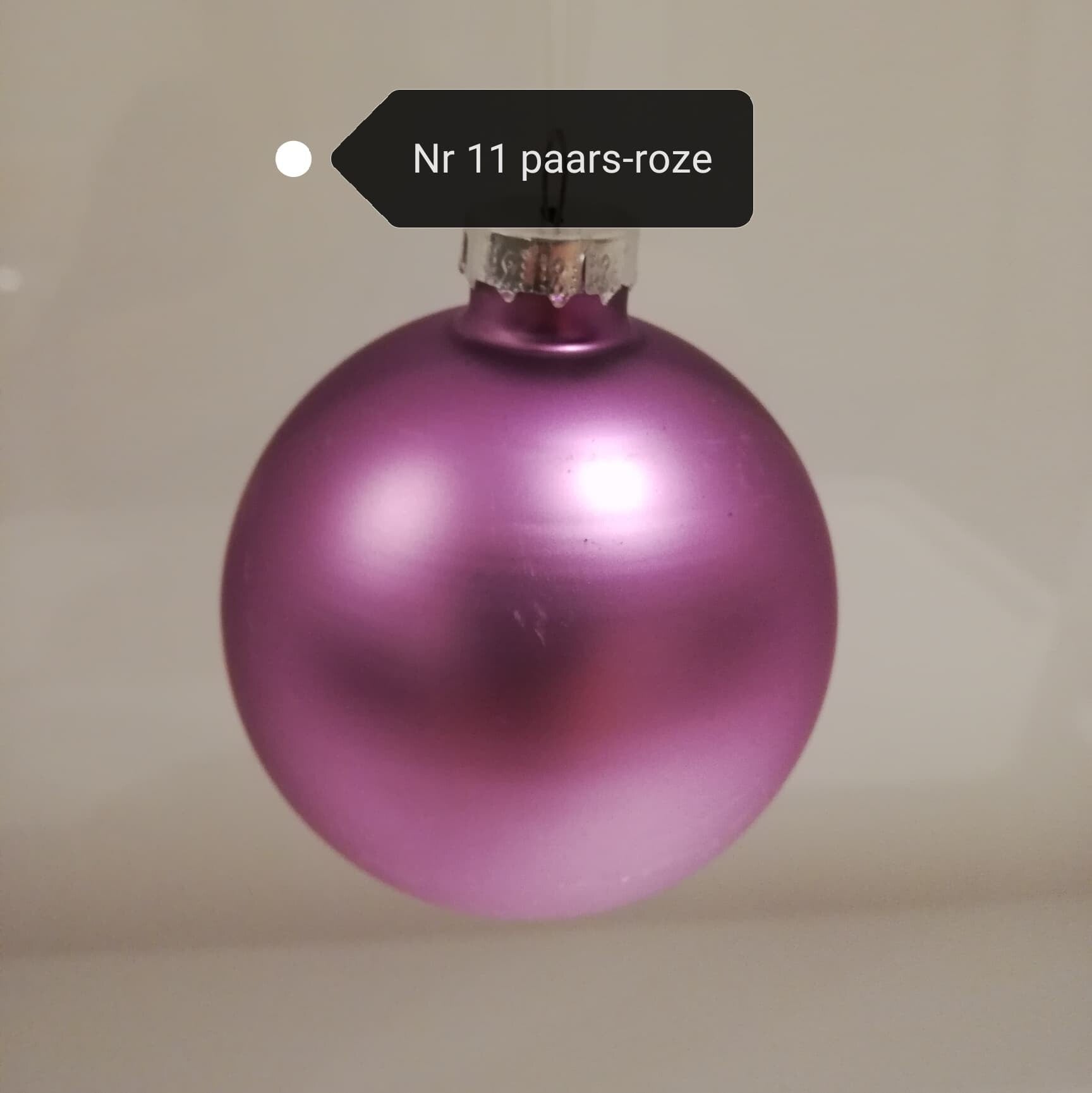 Kerstbal nr 11  paars -roze