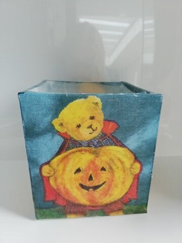 Lantaarn, beer met pompoen.