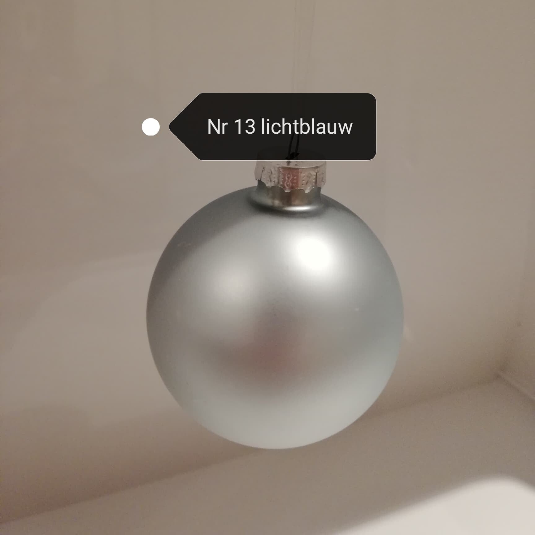 Kerstbal nr 13 licht blauw