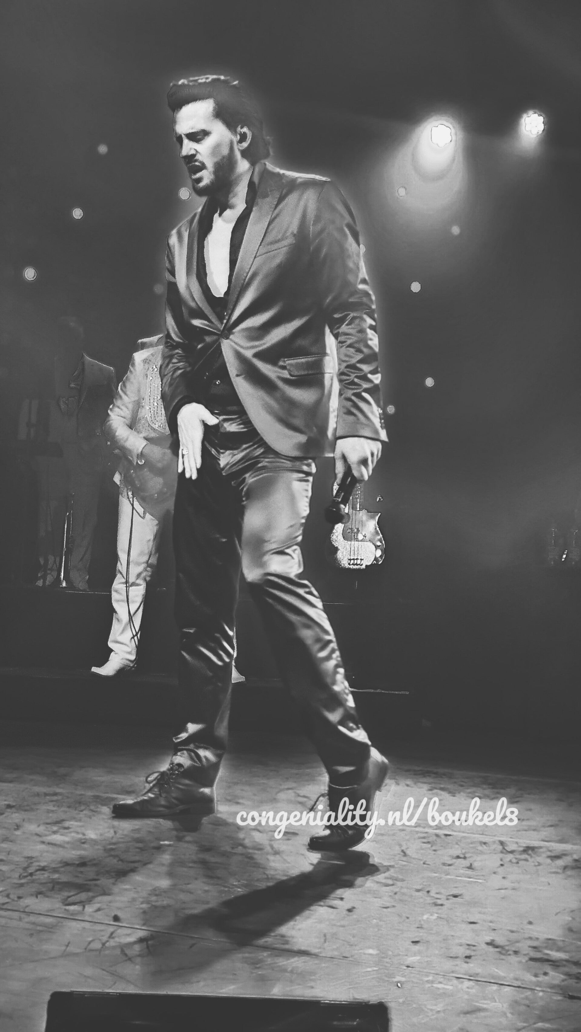 photo_1778999710302-standard.jpg