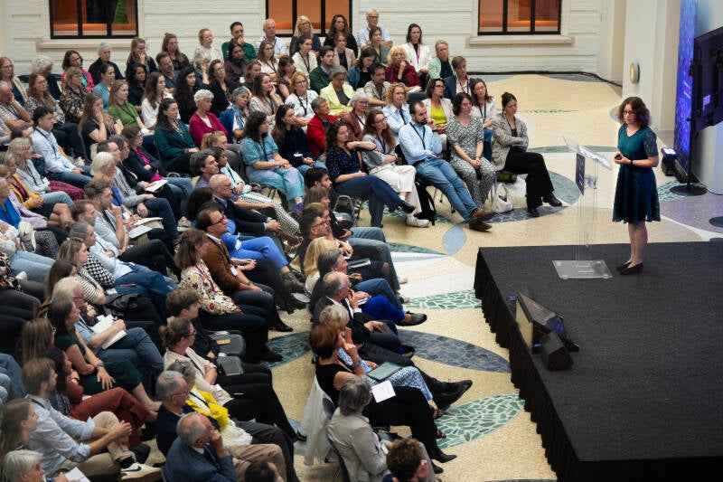 Gera Nagelhout tijdens Els Borst Lezing in september 2024