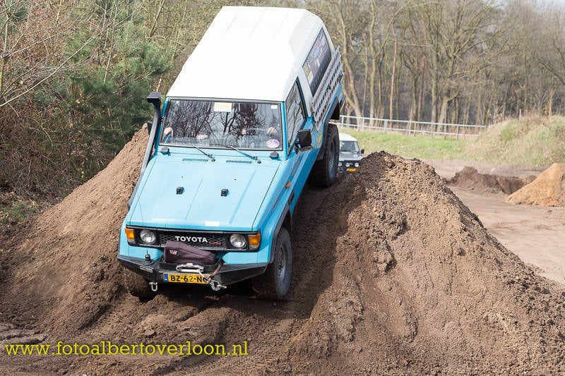 4x4rijdendoorANVT30.jpg