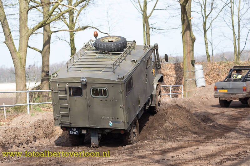 4x4rijdendoorANVT42.jpg