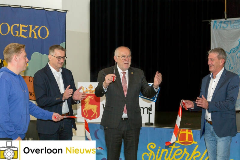 BurgemeesterKarelvanSoestwerdenfeestelijkonthaald6-11-2021--45.jpg