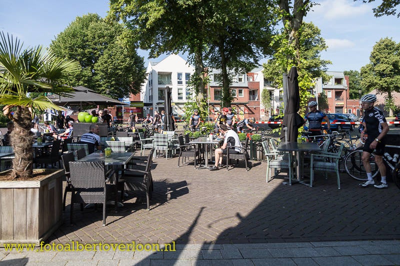 DeRondevanEindhovendoorhetcentrumvanOverloon10.jpg