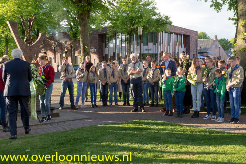 Dodenherdenking04-05-2019--37.jpg