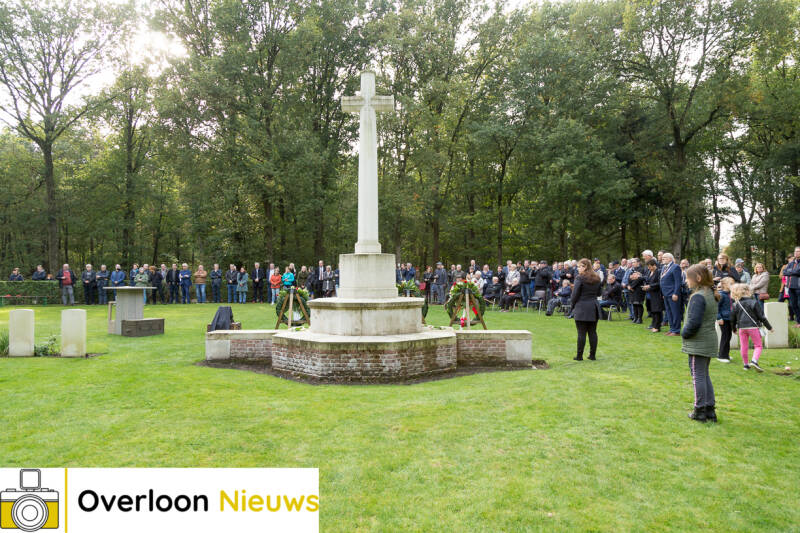 DriebijzonderemijlpaleninOverloon14-10-2021-61.jpg