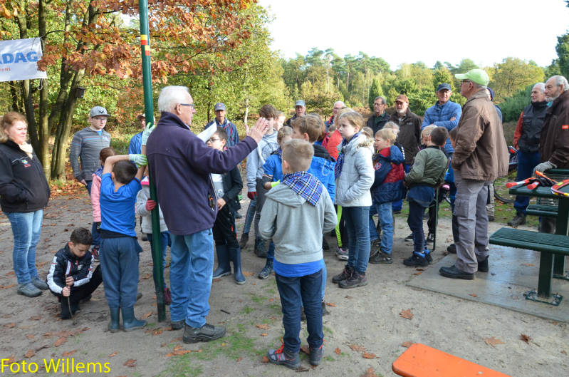 GeslaagdenatuurwerkdagopLoonseDuinen02-11-2019FotoWillems--6.jpg