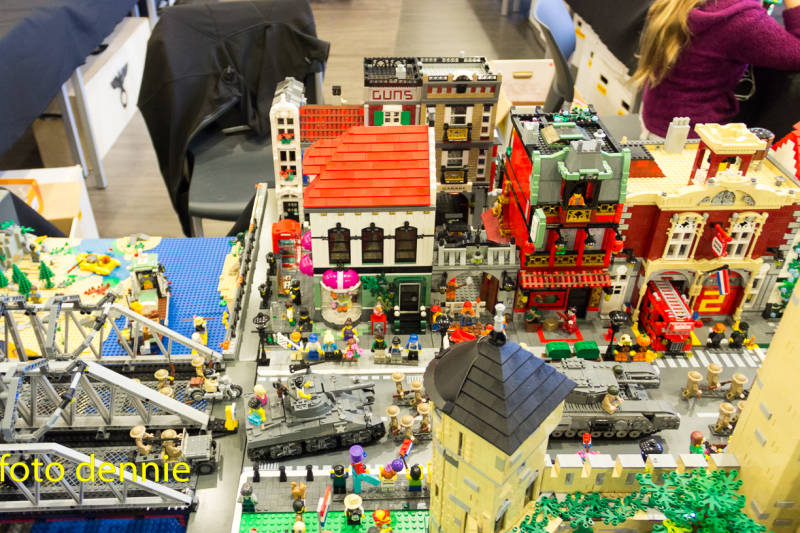 LEGO-evenementBricktopiaInhetkadervan75jaarbevrijding13-10-2019k-27.jpg
