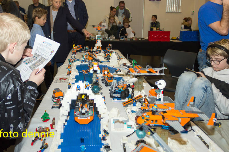 LEGO-evenementBricktopiaInhetkadervan75jaarbevrijding13-10-2019k-35.jpg