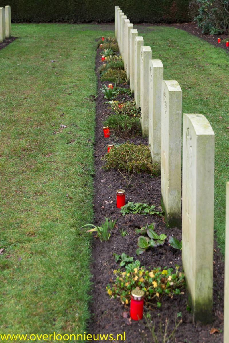 Lichtjesopoorlogsgraven24-12-2019-9.jpg
