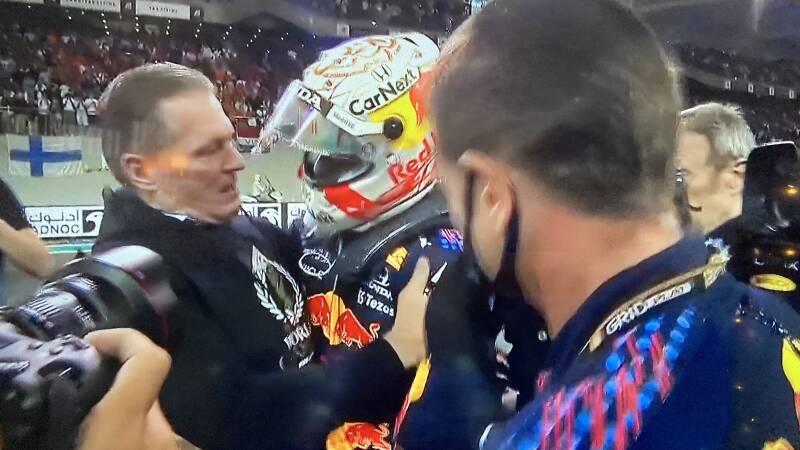 MaxVerstappenwereldkampioen2.jpeg