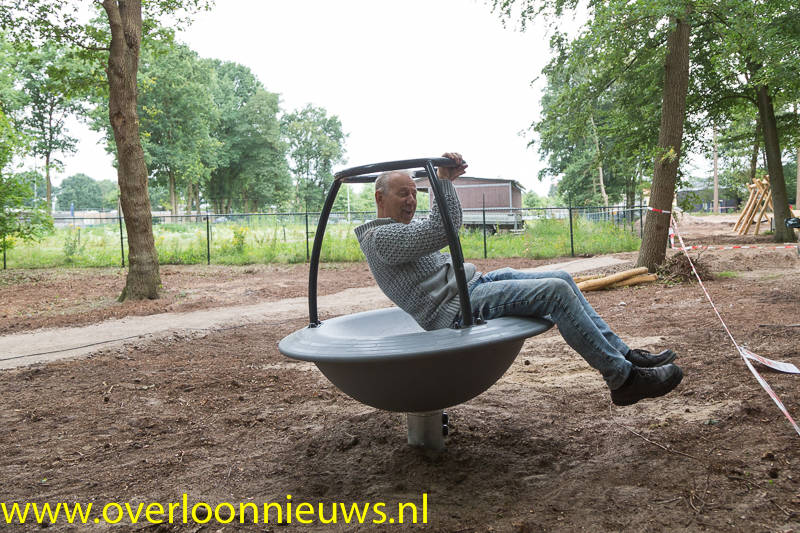 SpeeltuingewoonBuiten--3.jpg