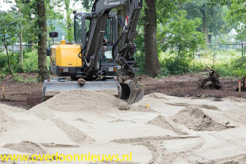 SpeeltuingewoonBuiten08-06-2018-----7.jpg
