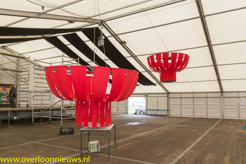 VoorbereidingenjubileumweekendvandnHuibuuke-invollegang11-01-2020--2.jpg