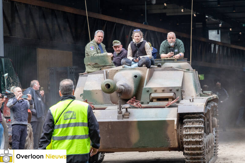 aankomst-voertuigen-voor-militracks-volop-bezig-15-05-2026-15-standard.jpg