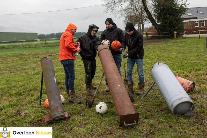 carbidschieten-door-carbidhelden-loe-n-31-12-2024-24-standard.jpg