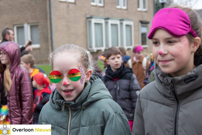 carnavalsfeest-barst-los-op-kindcentrum-t-loont-28-02-2025-30-standard.jpg