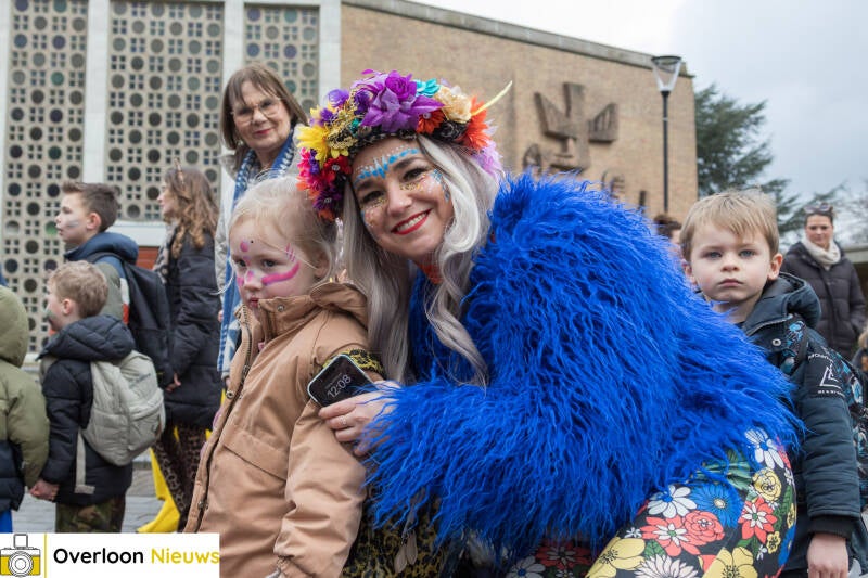 carnavalsfeest-barst-los-op-kindcentrum-t-loont-28-02-2025-33-standard.jpg