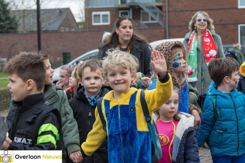 carnavalsfeest-barst-los-op-kindcentrum-t-loont-28-02-2025-34-standard.jpg
