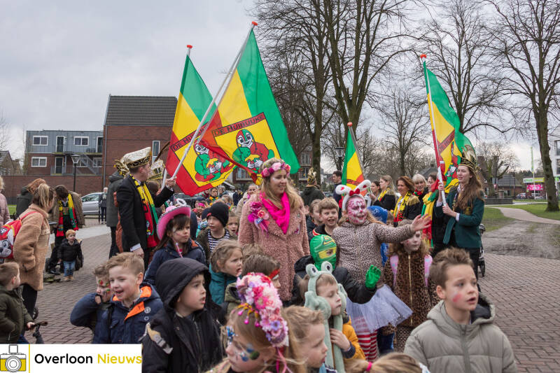 carnavalsfeest-barst-los-op-kindcentrum-t-loont-28-02-2025-37-standard.jpg