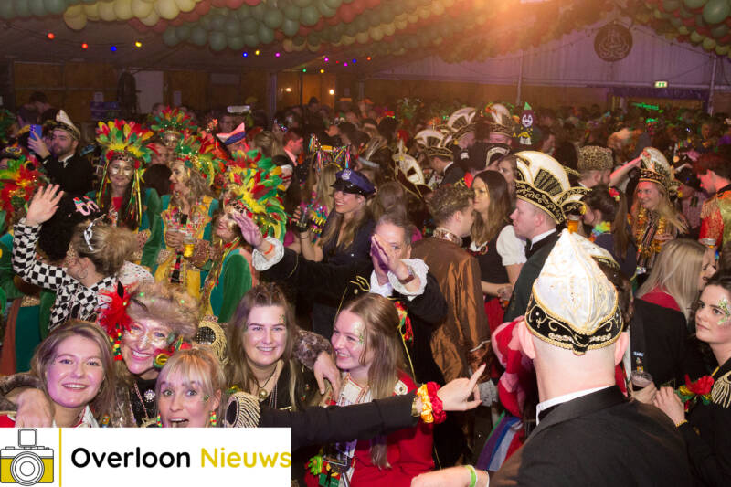 carnavalsfeestinhuibuukeland26-02-2022---69.jpg