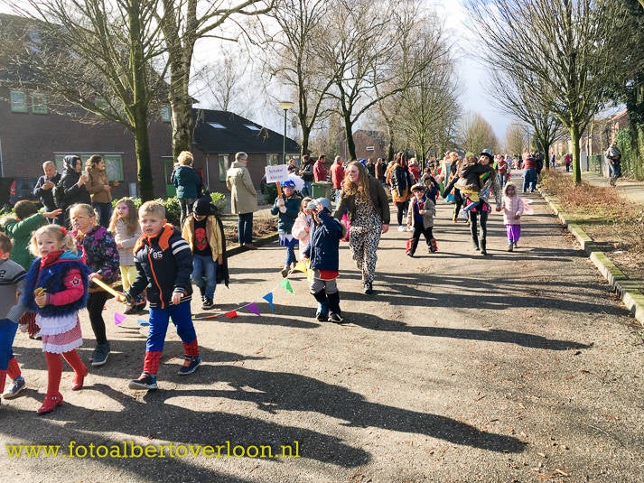 carnavalsoptochtJosefschool13.jpg