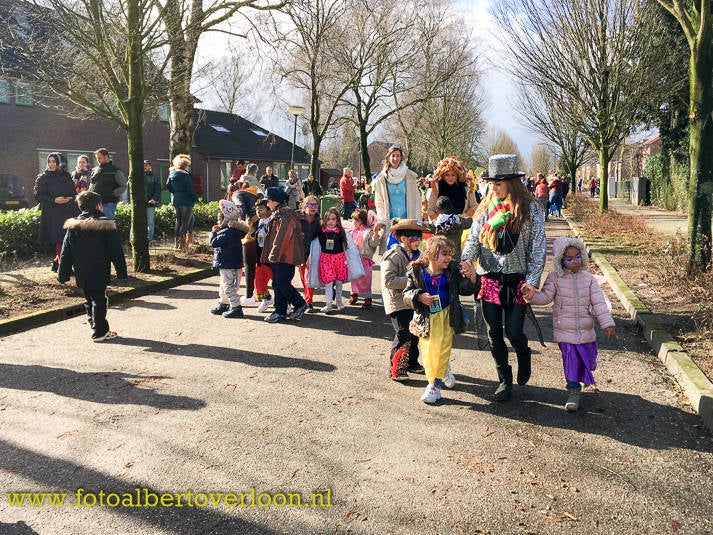 carnavalsoptochtJosefschool14.jpg