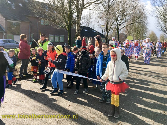 carnavalsoptochtJosefschool18.jpg
