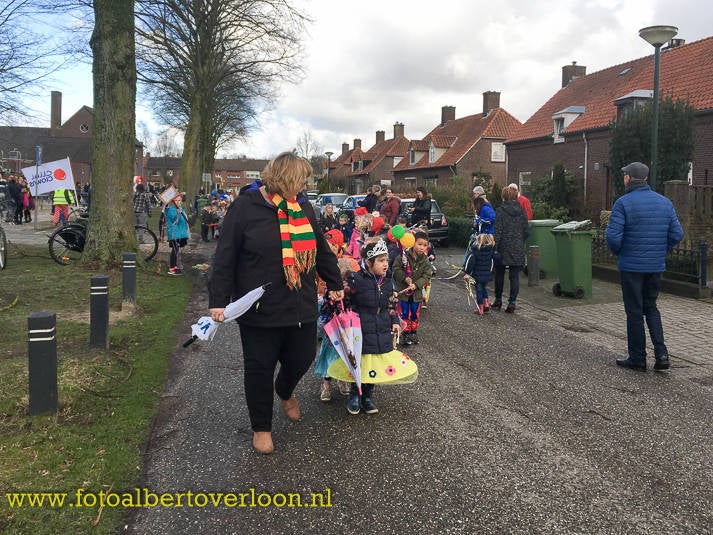 carnavalsoptochtJosefschool2.jpg