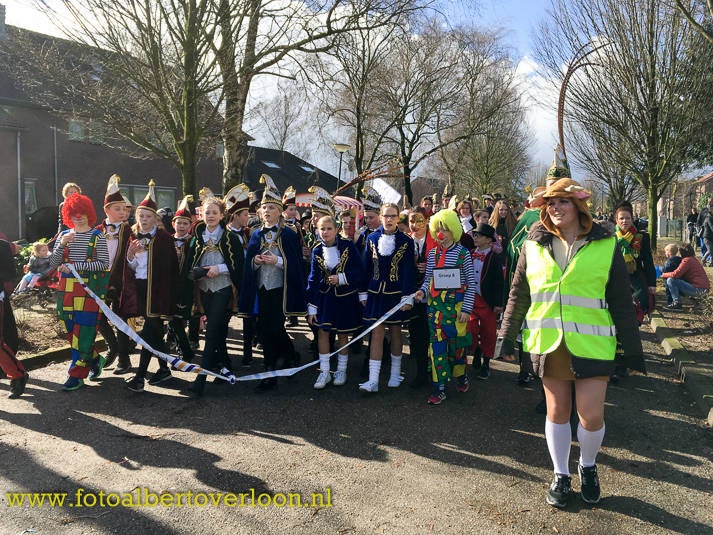 carnavalsoptochtJosefschool28.jpg