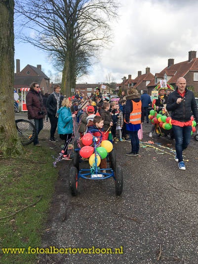 carnavalsoptochtJosefschool5.jpg