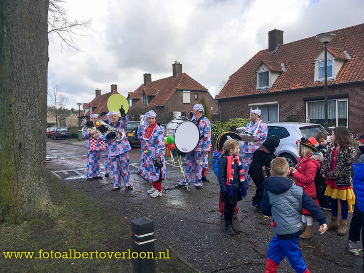 carnavalsoptochtJosefschool7.jpg