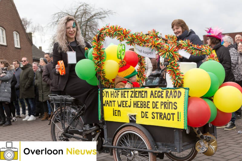 carnavalsoptochtkleurrijkenvrolijk19-02-2023--56.jpg