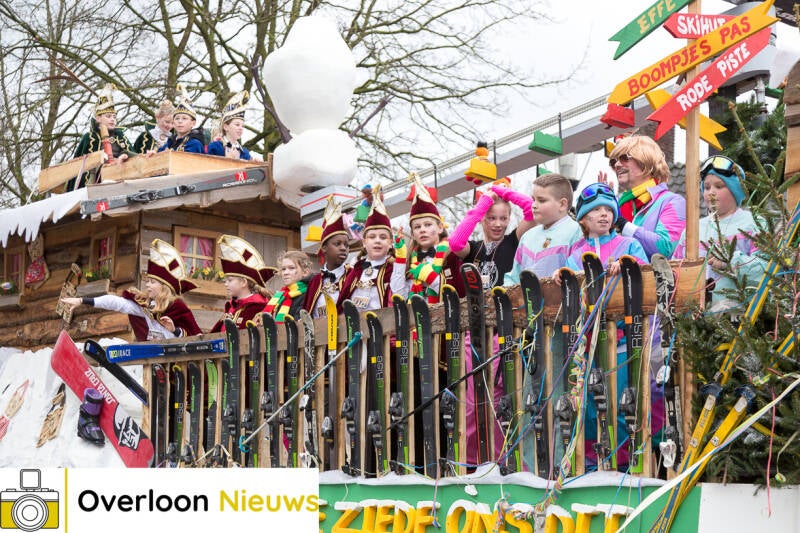 carnavalsoptochtkleurrijkenvrolijk19-02-2023--86.jpg