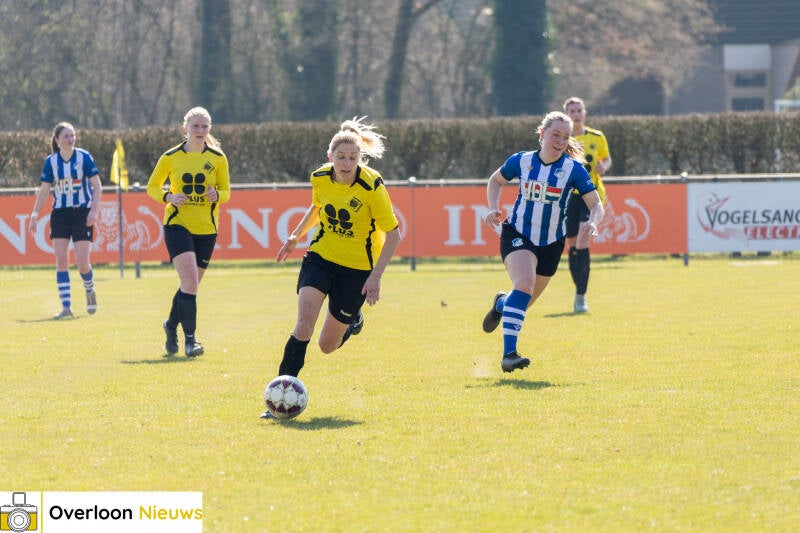 dames-van-sss-18-behalen-knappe-zege-na-spannende-wedstrijd-16-03-2025-27-standard.jpg