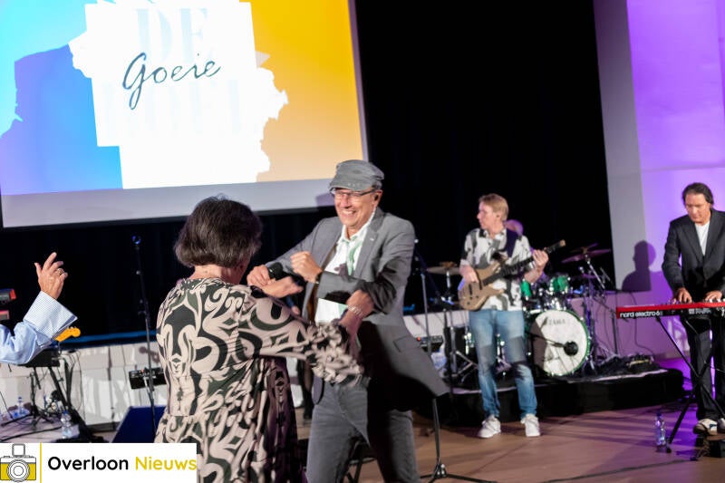 de-goeie-boel-zorgt-voor-avond-vol-muziek-zang-en-nostalgie-05-09-2026-15-standard.jpg