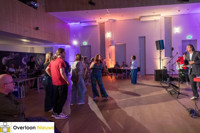 de-goeie-boel-zorgt-voor-avond-vol-muziek-zang-en-nostalgie-05-09-2026-18-standard.jpg