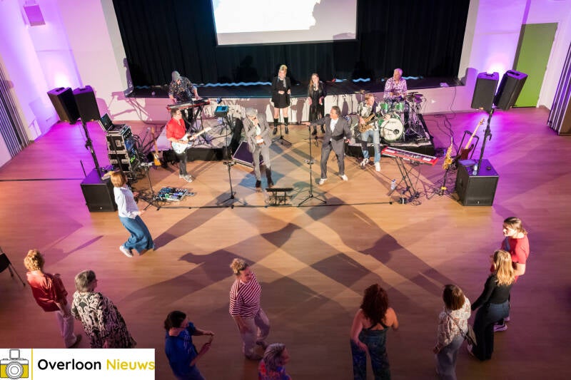de-goeie-boel-zorgt-voor-avond-vol-muziek-zang-en-nostalgie-05-09-2026-19-standard.jpg