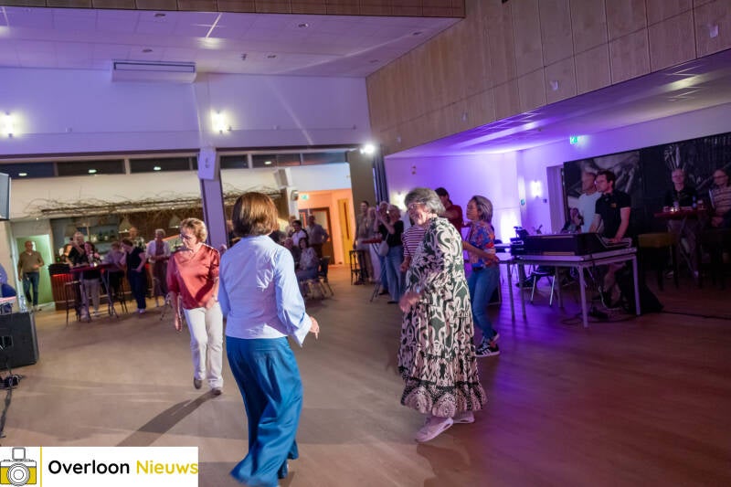 de-goeie-boel-zorgt-voor-avond-vol-muziek-zang-en-nostalgie-05-09-2026-39-standard.jpg