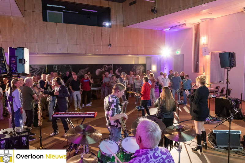 de-goeie-boel-zorgt-voor-avond-vol-muziek-zang-en-nostalgie-05-09-2026-76-standard.jpg