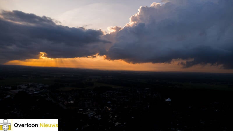 donkere-wolken-trekken-over-overloon-26-07-2026-4-standard.jpg