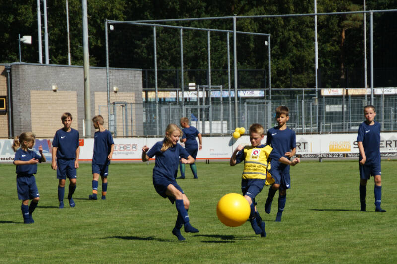 fotojeffmeijsvoetbal-shootnl01-09-202237jpg.jpg